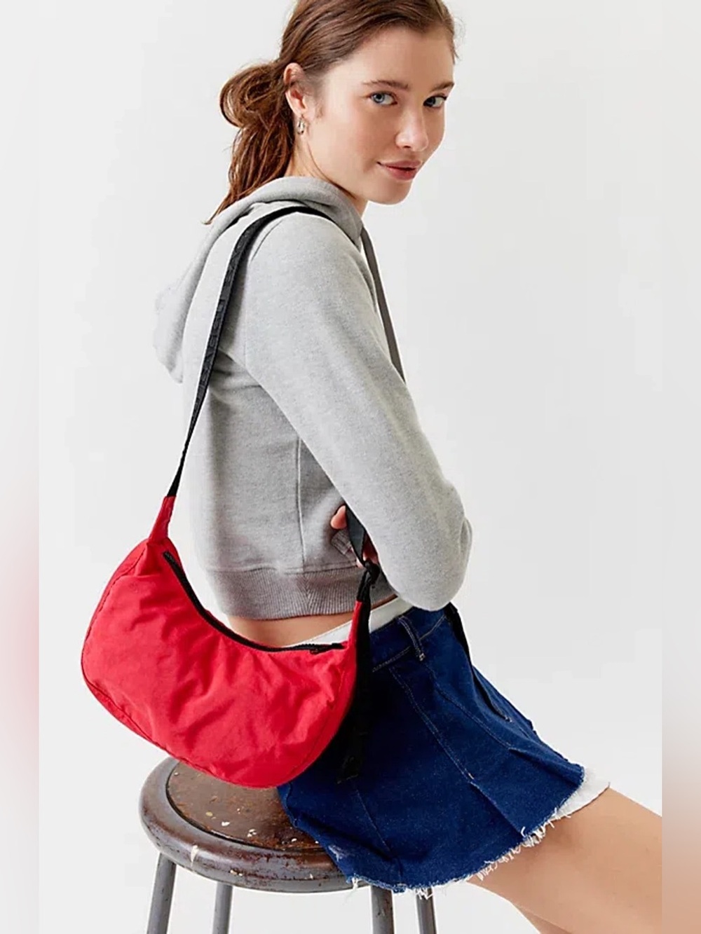 BAGGU Small Nylon Crescent Bag - Candy Apple